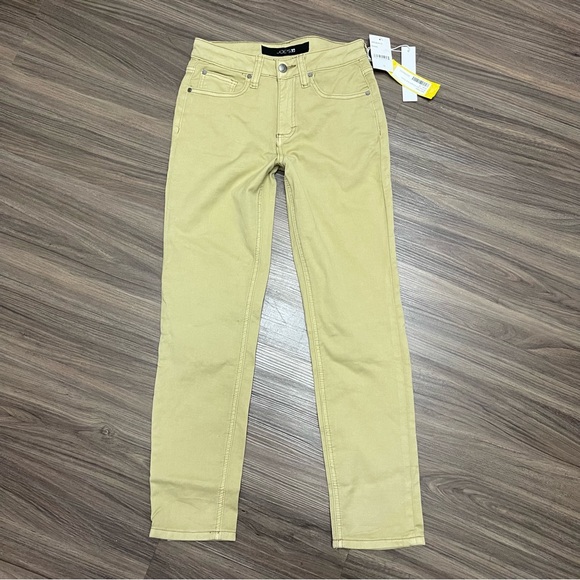 NWT Joe's Jeans sz 10 Brixton Slim Straight Knit Denim - Picture 1 of 10
